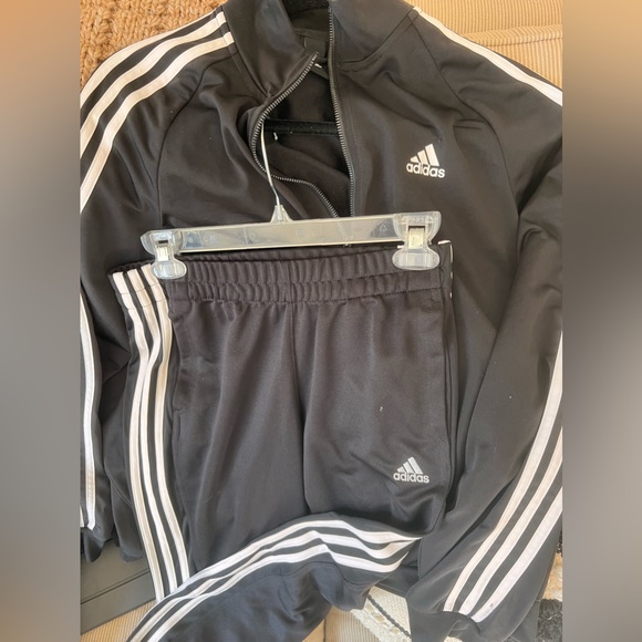 Addidas Tracksuits Set - Picture 2 of 8